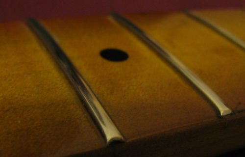 Bedini - Strumenti Musicali - Liutaio a Modena Ferrara e Rovigo - Corde-2-1024x460-500x320 Riparazioni